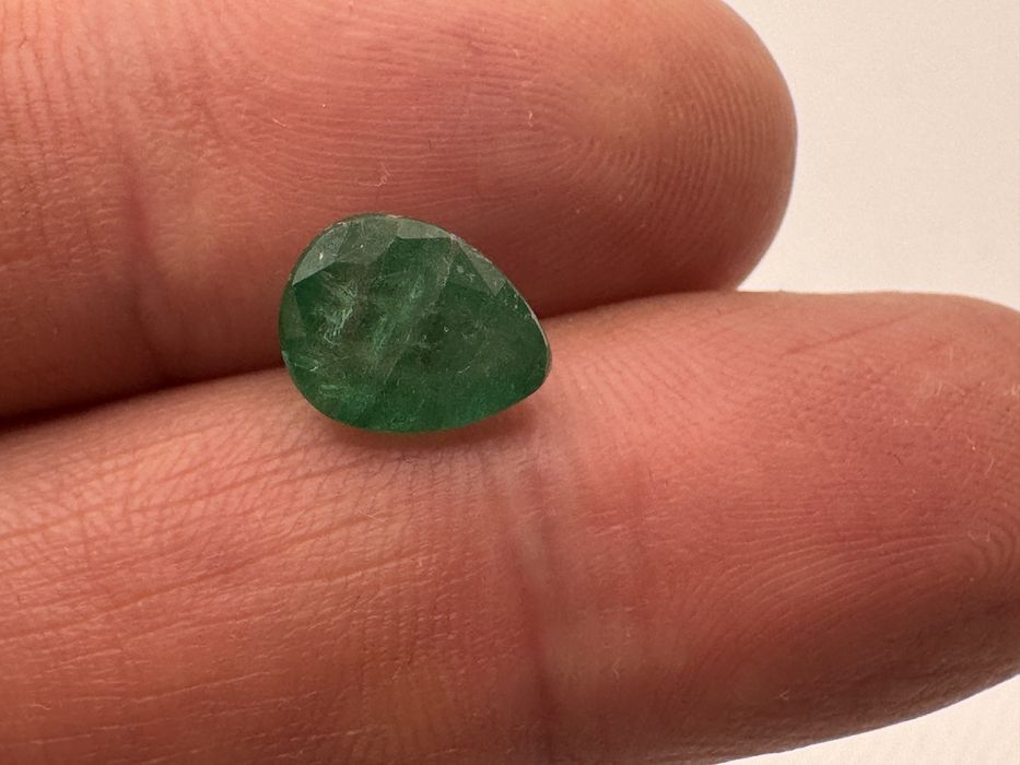Naturalny Szmaragd z Zambii 2,87 ct Certyfikat ICA GemLab Szlif Gruszka