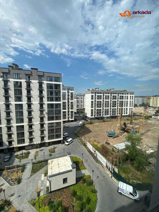 Продаю 2 кімнатну квартиру в зданому будинку