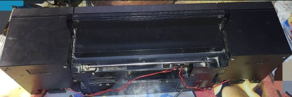 Магнитофон TOSHIBA RT-7055,запчасти,sharp,статуэтка Japan