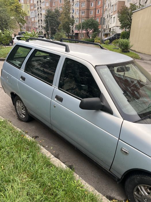 ВАЗ            21112.