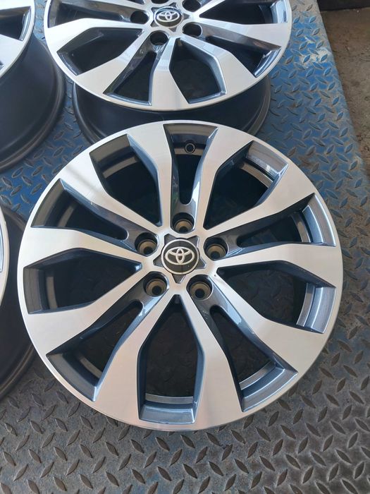 Nowe Alufelgi 17 Toyota Avensis, Auris, Corolla, Rav 4