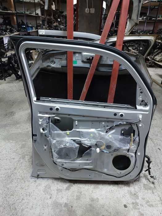 Двери передние левая для Daihatsu Materia 2006-201 2