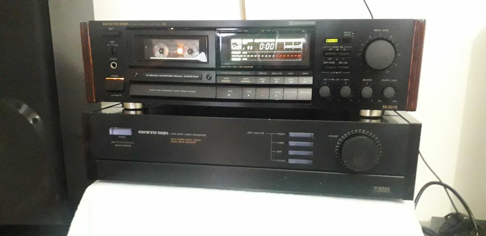 Magnetofon i przedzmaczniacz ONKYO
