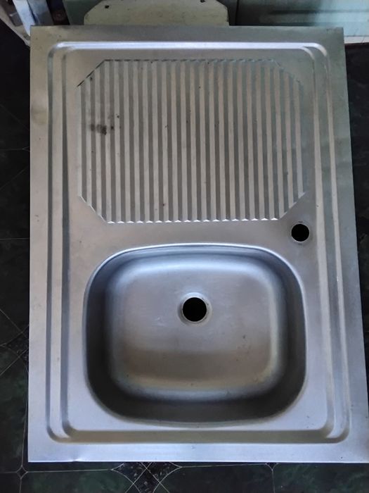 Предлагаю к продаже мойку .