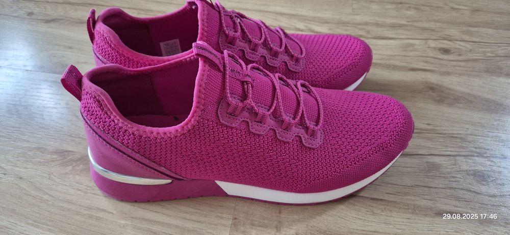 Różowe- sportowe