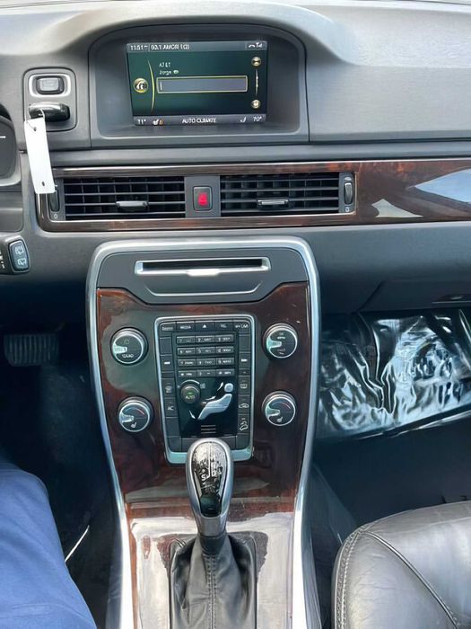 Volvo XC70 T6      2015