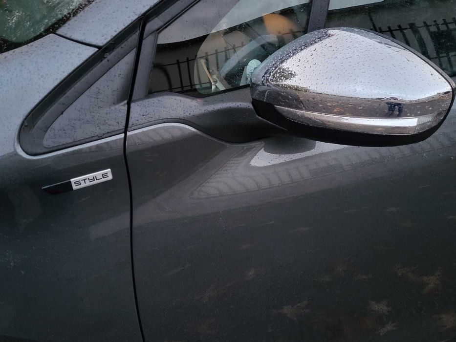 Peugeot 208 1.2 style 41.200 km Nacional Revisões na marca