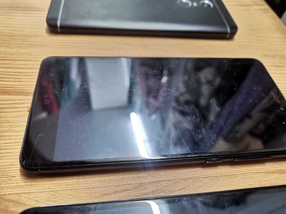 Мобільний телефон Xiaomi Redmi Note 4 3/32Gb