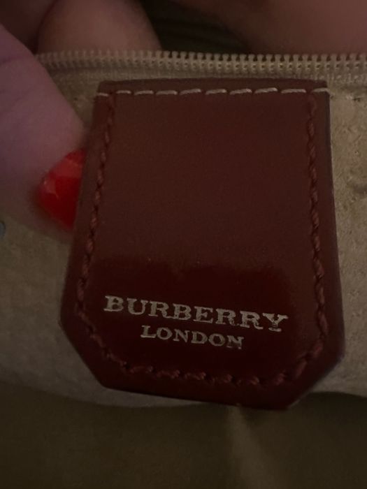 Mala Burberry modelo intemporal