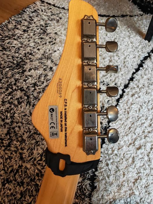 Guitarra Stratocaster FGN HSS japonesa