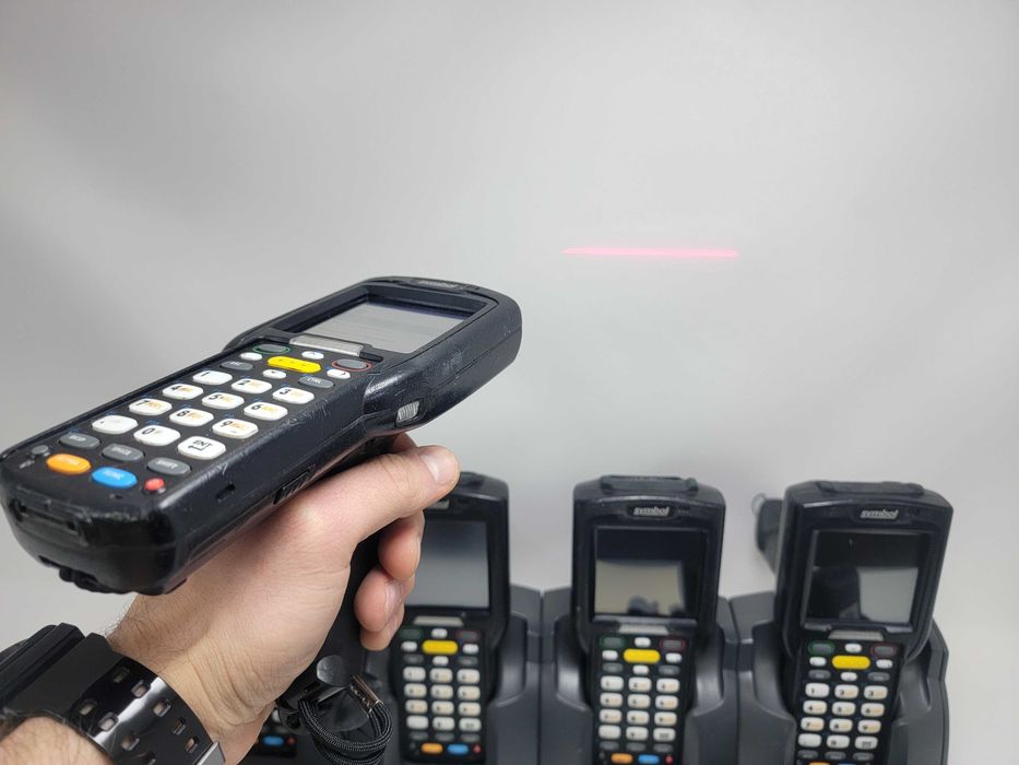 ZEBRA MC32N0 термінал збору даних ТСД сканер 1D CE7.0 + кредл