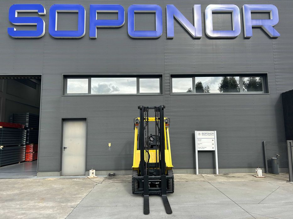 Empilhador Hyster 2500 Kgs Diesel