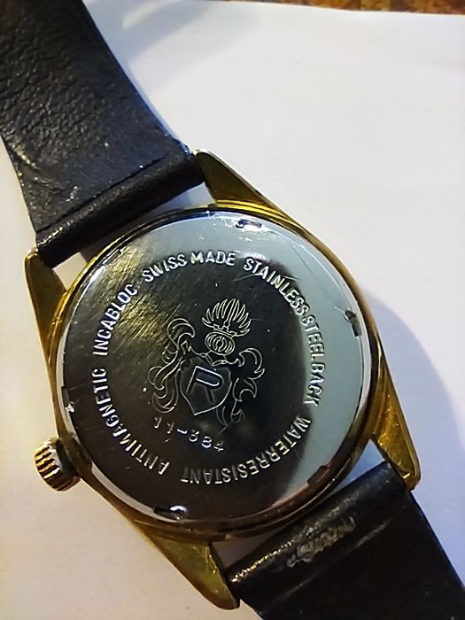 Relógio mecânico Royce mostrador militar.