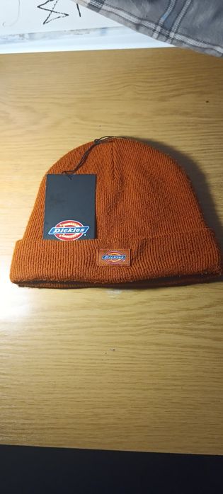 Шапка Diskies с магазиной биркой