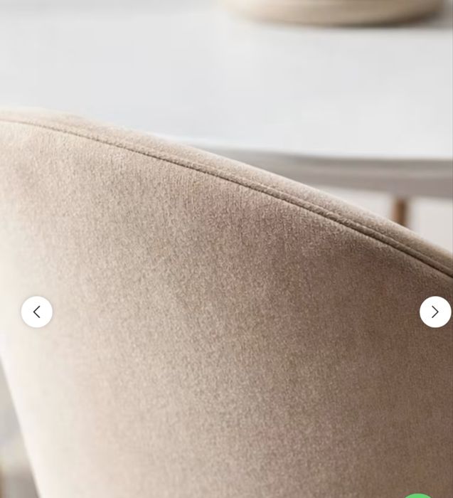 Conjunto de 4 cadeiras em veludo bege