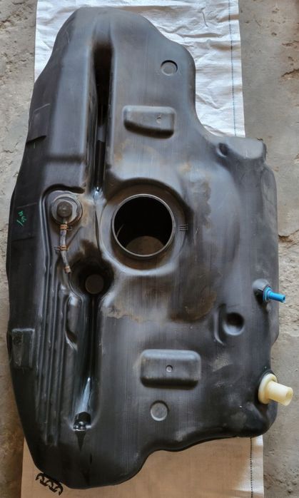 Топливный бак авенсис т250 2006 1.8