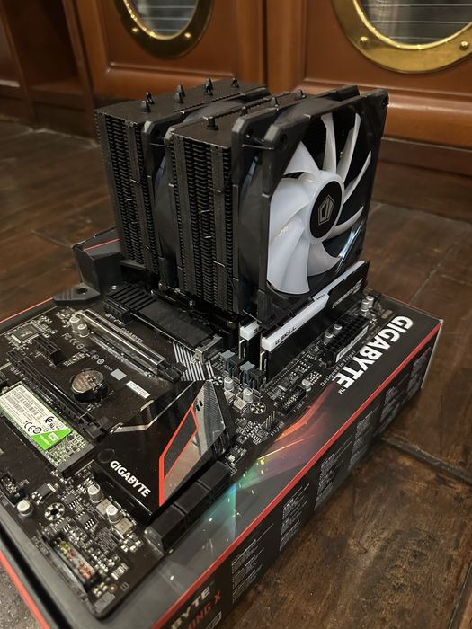 Комплект материнская плата z390+i5 9600k+16 gb ddr4 + m.2 nvme