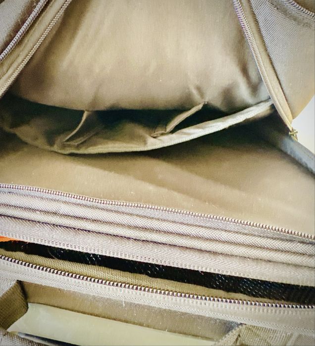 Walizka kabinowa na kółkach