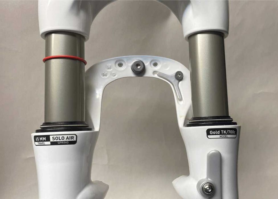 Нова повітряна вилка RockShox Paragon Gold RL 28″, Solo Air ексцентрик