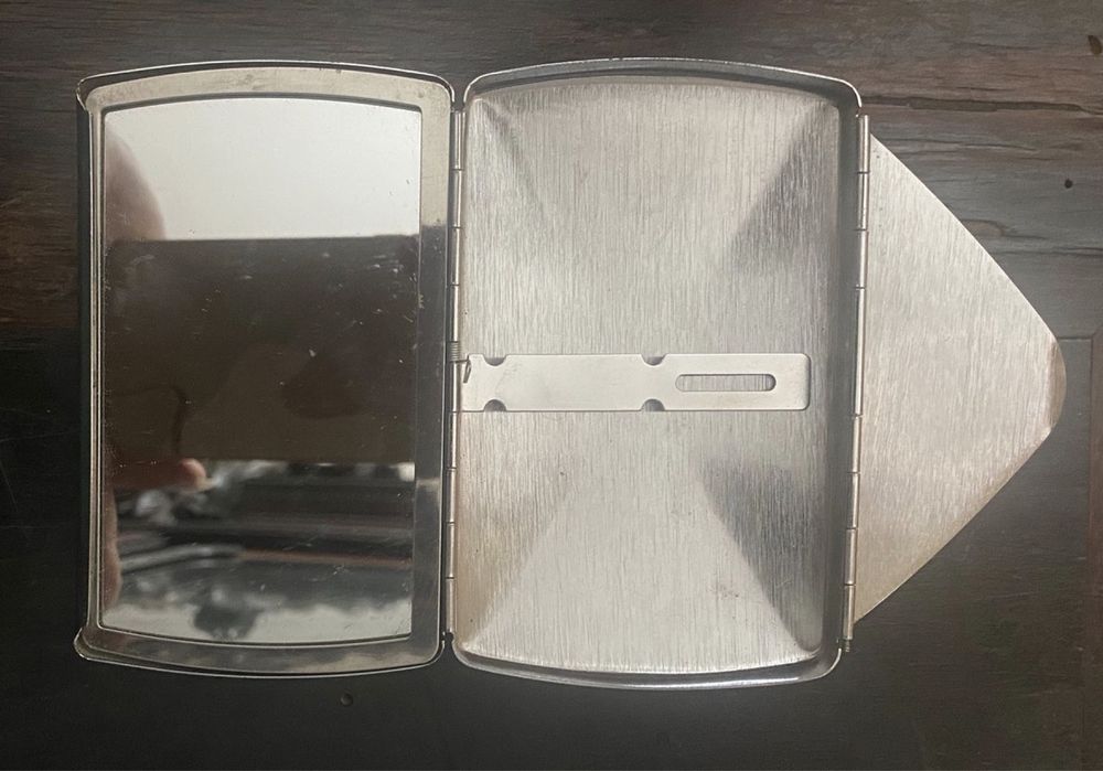 Cigarreira / Porta cartões NOVA