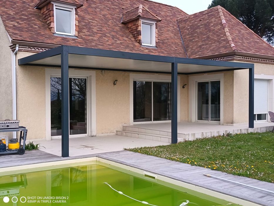 PERGOLAS BIOCLIMATERICAS + ABRIGOS DE VIATURAS