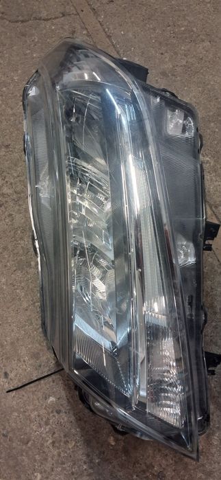 lampa lewa suzuki vitara