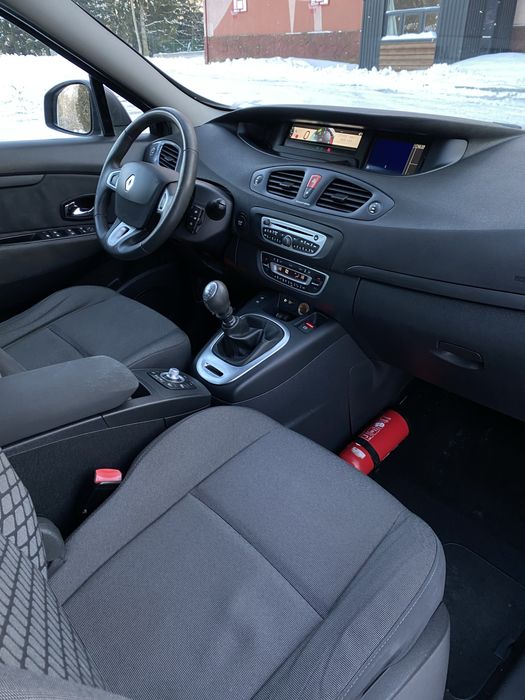 Renault Grand Scenic 20111