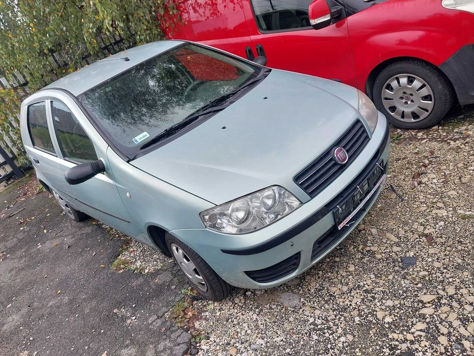 Posiadam czesci fiat punto 2 lift   1.2 8v  2005r