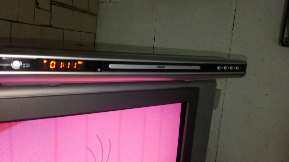 Pack tv com leitor dvd