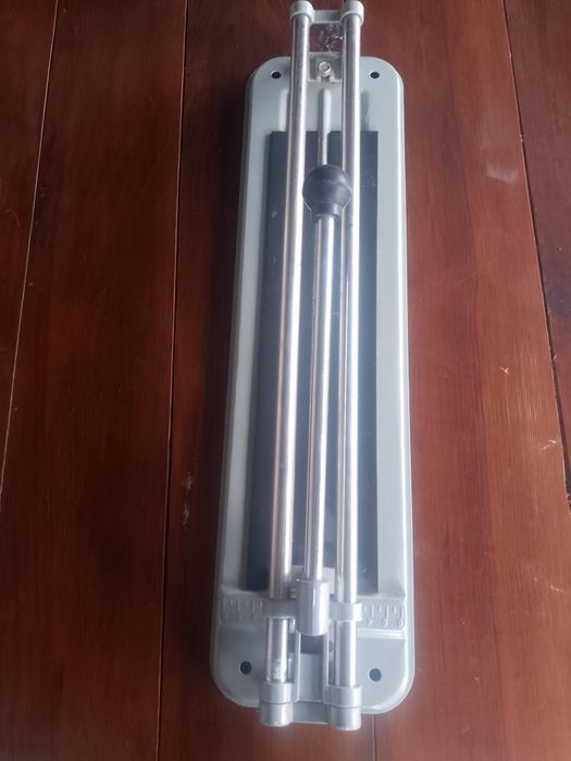 Продам плиткоріз