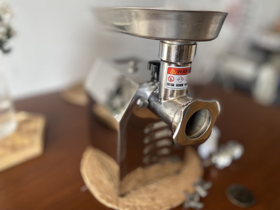 М‘ясорубка (промислова)  #8 Meet Grinder