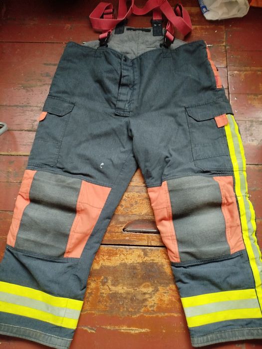Прдам защитный полукомбинезон пожарного Bristol Gore-Tex (XL, зимний)
