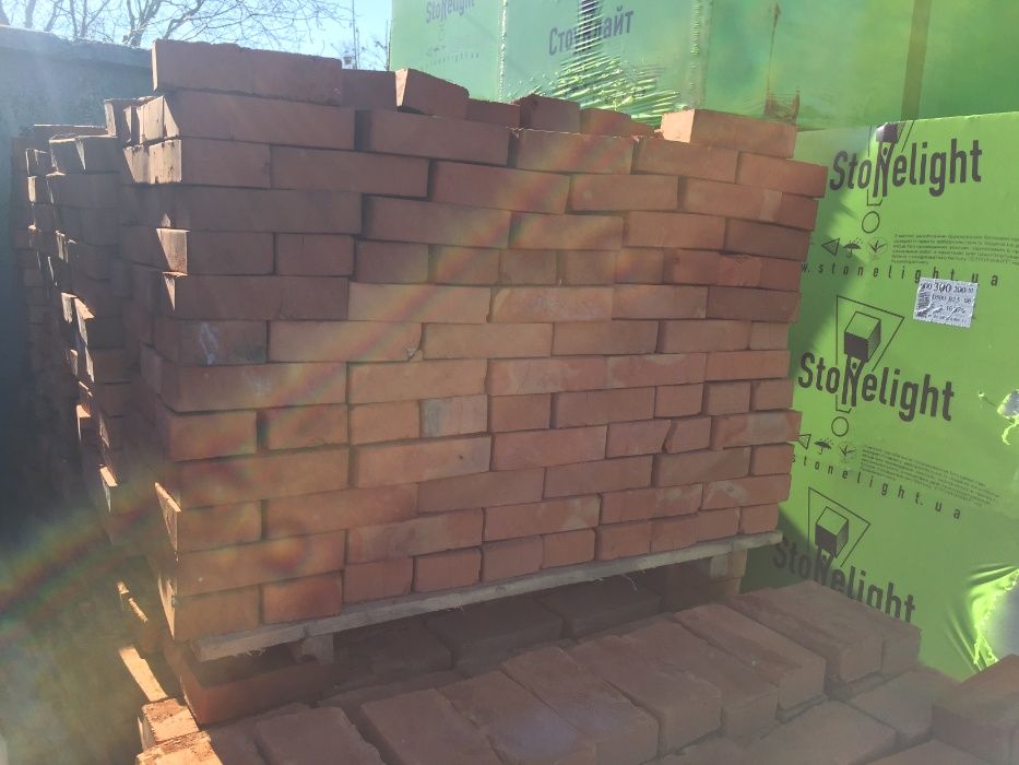 Цегла рядова М-100