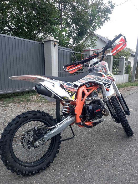 Мотоцикл BSE 125