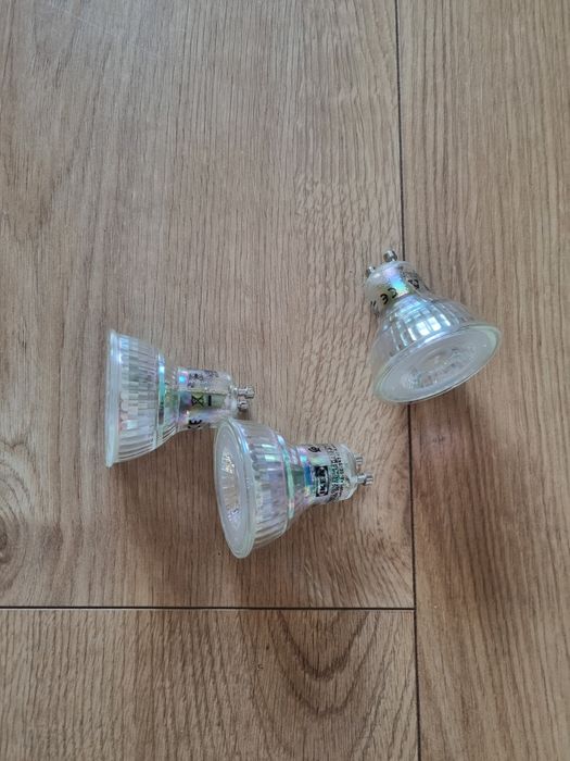 9. Ikea żarówki LED GU10 x 3 sztuki, zestaw 230 lumenów