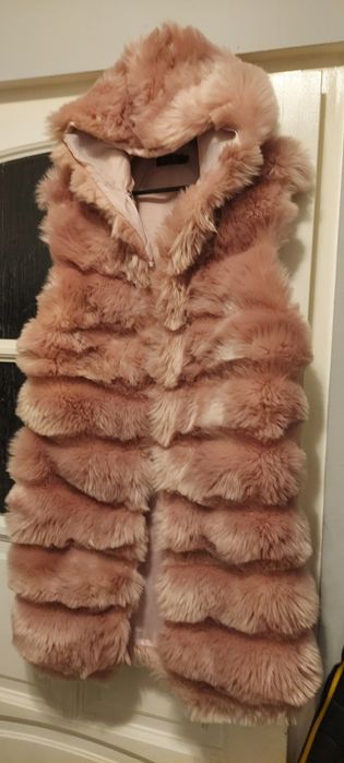 Piękne futerko, kamizelka z kapturem roz S, xs