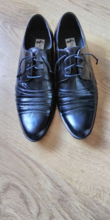 Buty lakierki nowe