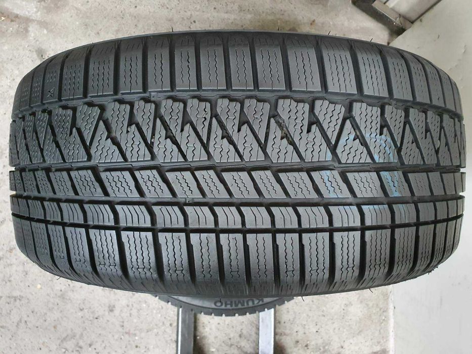 2x Kumho Wintercraft 265/40R21  7mm