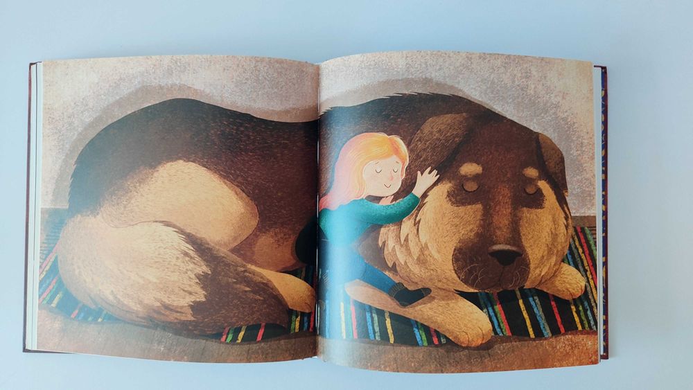 Książka ,,Wnuczka antykwariusza,, Justyna Bednarek