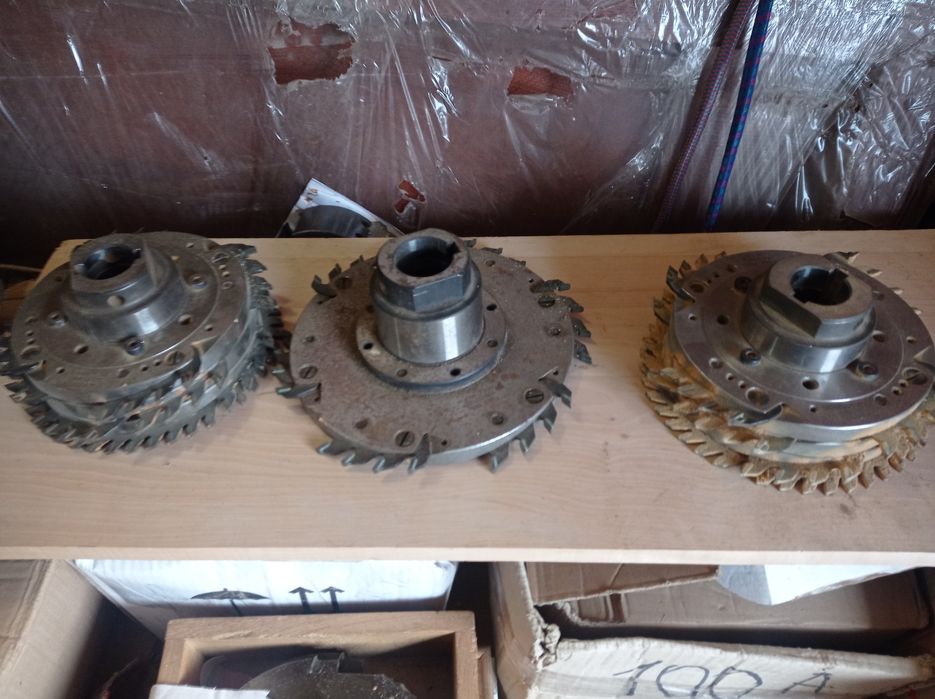 Продам фрезу по дереву.