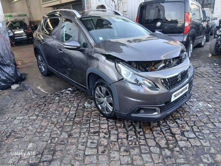 Peugeot 2008 1.5 BlueHDi Diesel Signature