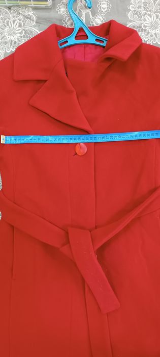 Пальто жіноче, Демі, в гарному стані.