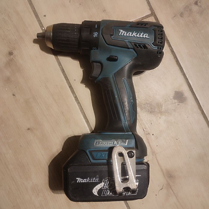 Wiertarka wkrętarka Makita DDF459