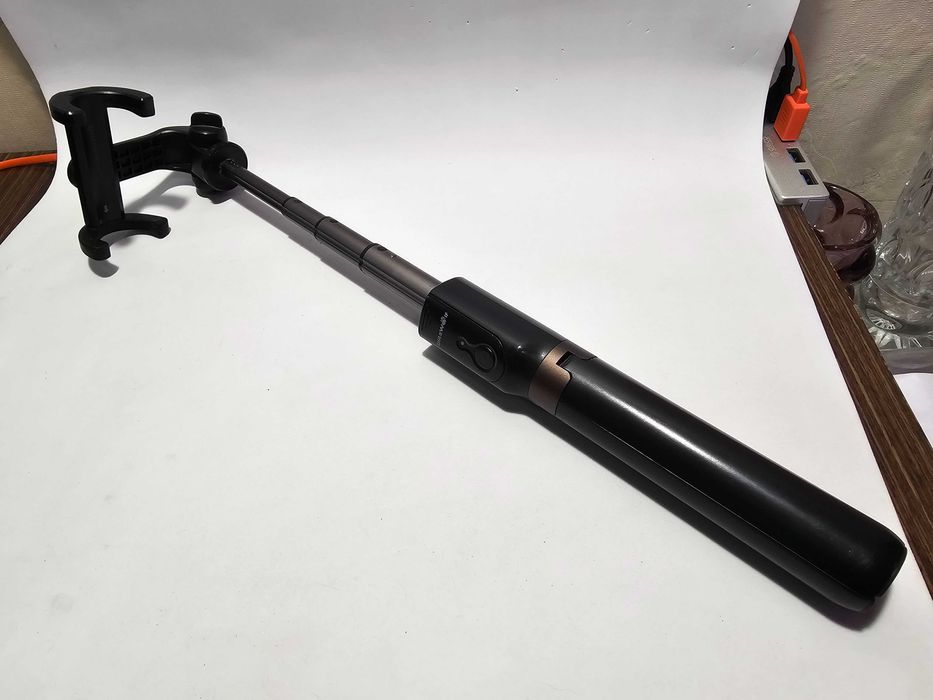 Селфі-стик, монопод Blitzwolf BW-BS3 з Bluetooth керуванням