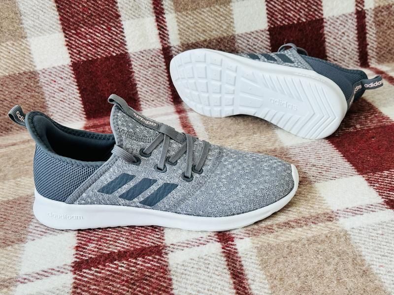 (Оригінал) нові жіночі кросівки Adidas Cloudfoam, розмір 41
