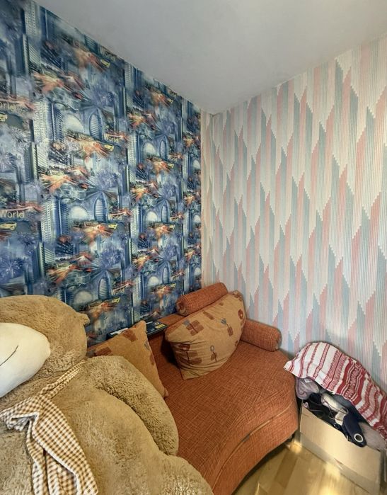 Левада  3к  панельний Будинок  65000$