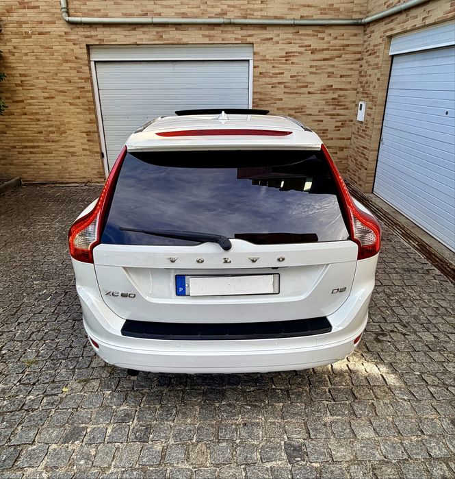 VOLVO XC 60 W4D R- DESIGN automatico