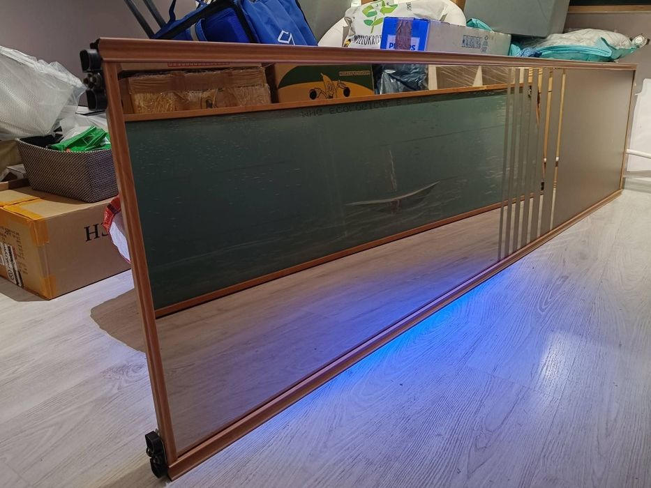 Drzwi przesuwne lustro