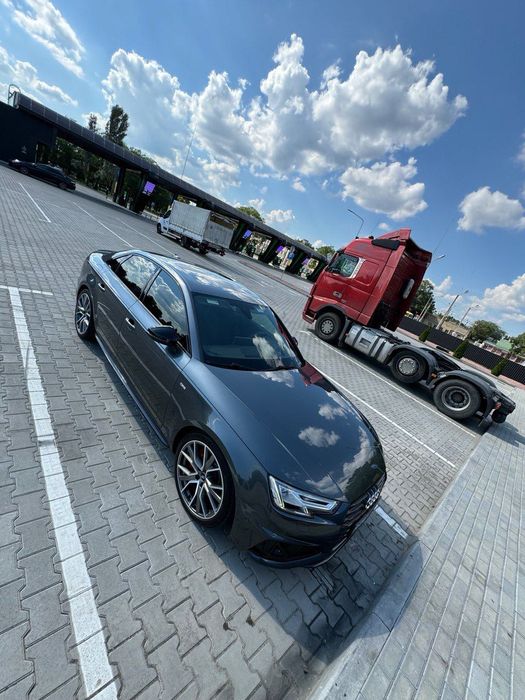 Audi A4B9 Prestige S-Line