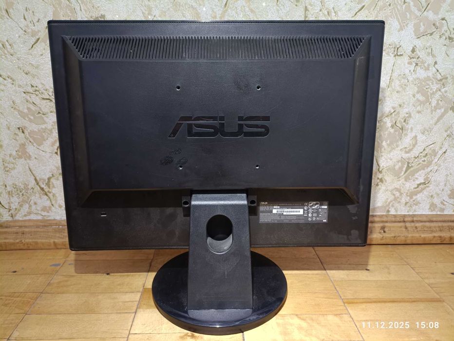 Монітор 19" Asus VH196D  16:10  75 Гц  TN+film  5 мс  1440х900